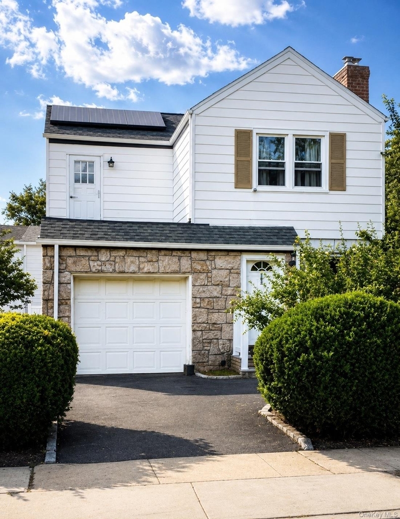 187 Perry Street - Photo 0