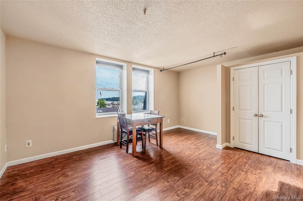 202 Main Street - Photo 6