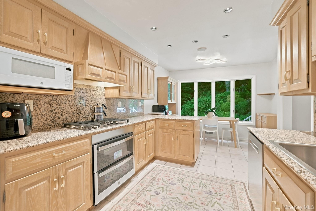 80 Hickory Hill Drive - Photo 11