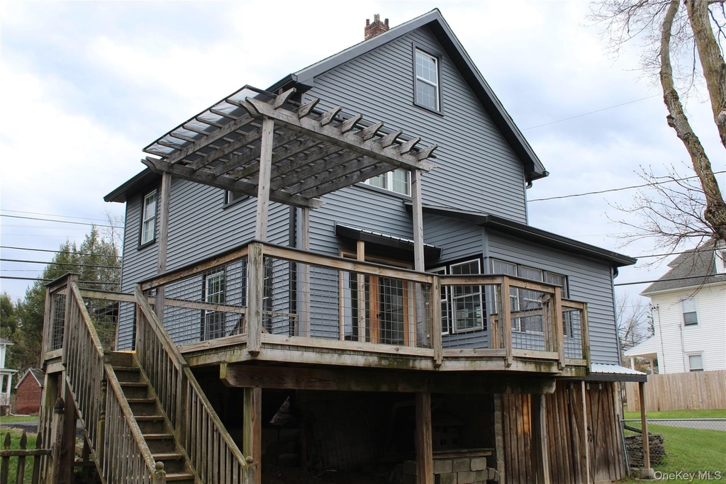 295 Lucas Avenue - Photo 5