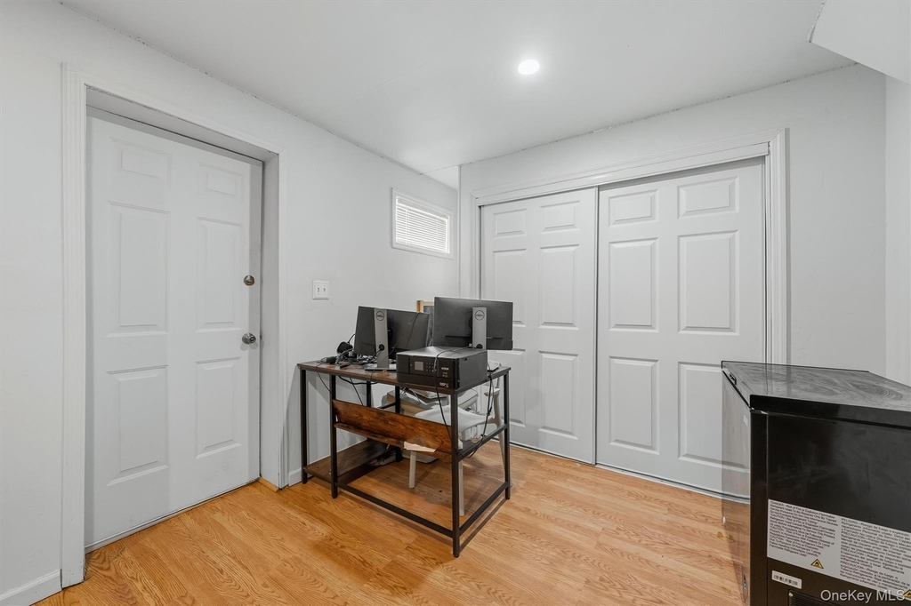 35 Helene Road - Photo 20