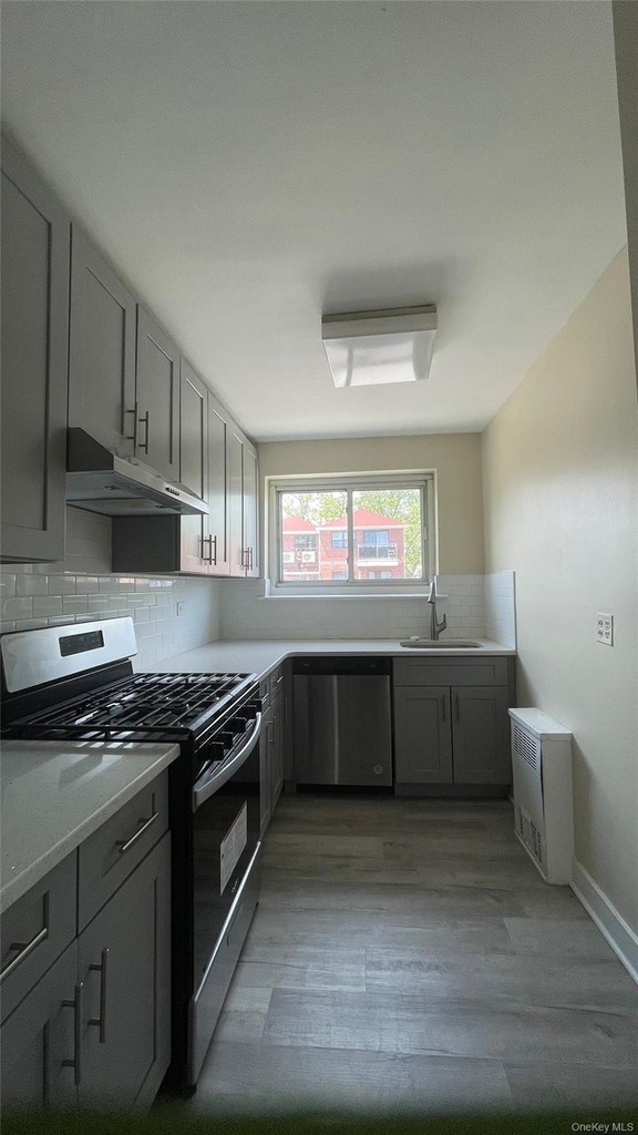 111-05 66th Avenue - Photo 3
