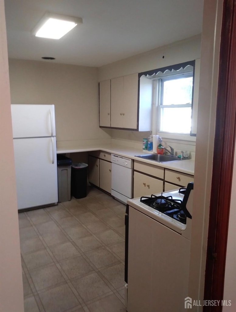 503 Main Street - Photo 9