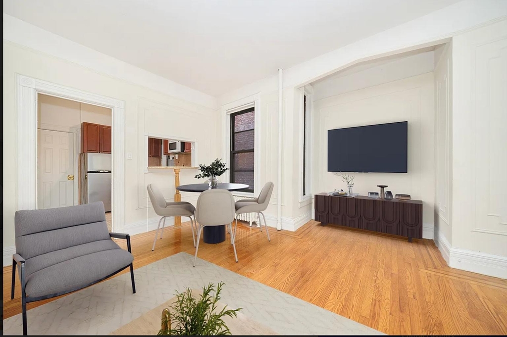 414 E 89th Street - Photo 1