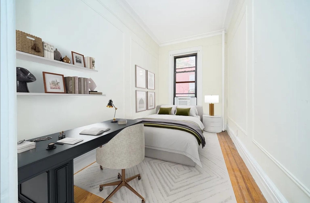 414 E 89th Street - Photo 3