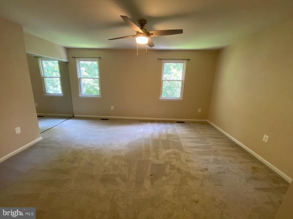 1210 Thomas Jefferson Place - Photo 8