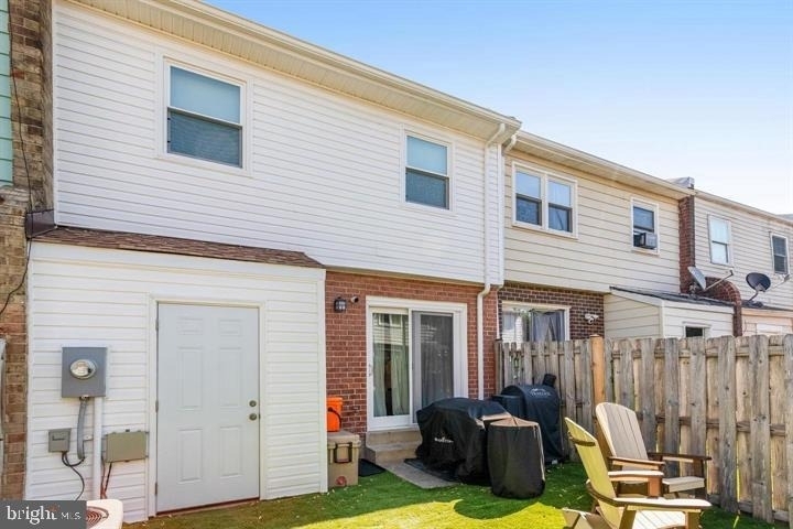2454 Kilpatrick Place - Photo 18