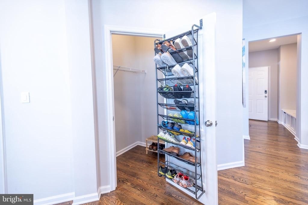 8727 Raleigh Mews - Photo 16