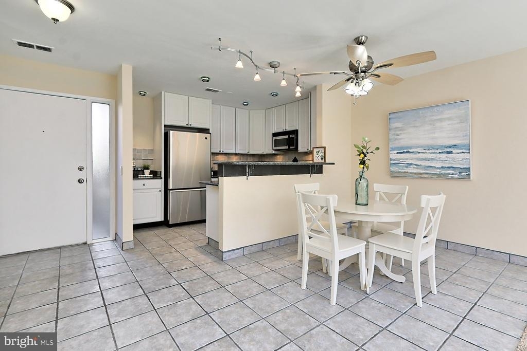 2680 Glengyle Drive - Photo 4