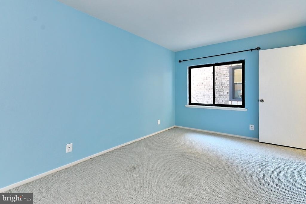 2680 Glengyle Drive - Photo 15