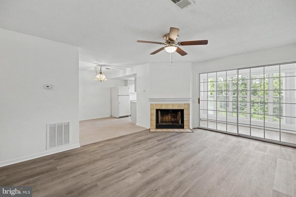 12102 Green Leaf Court - Photo 3