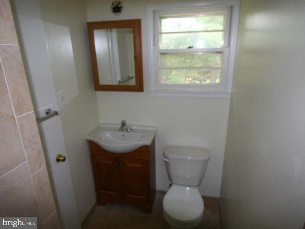 1103 Roberta Court - Photo 10