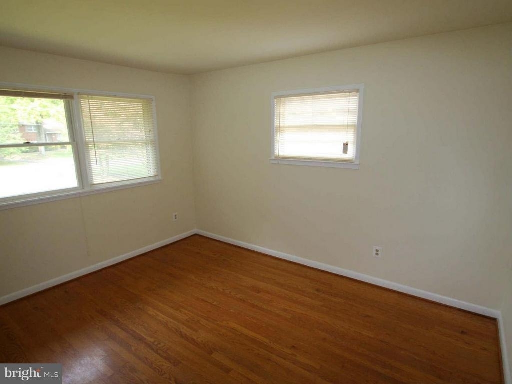 1103 Roberta Court - Photo 9