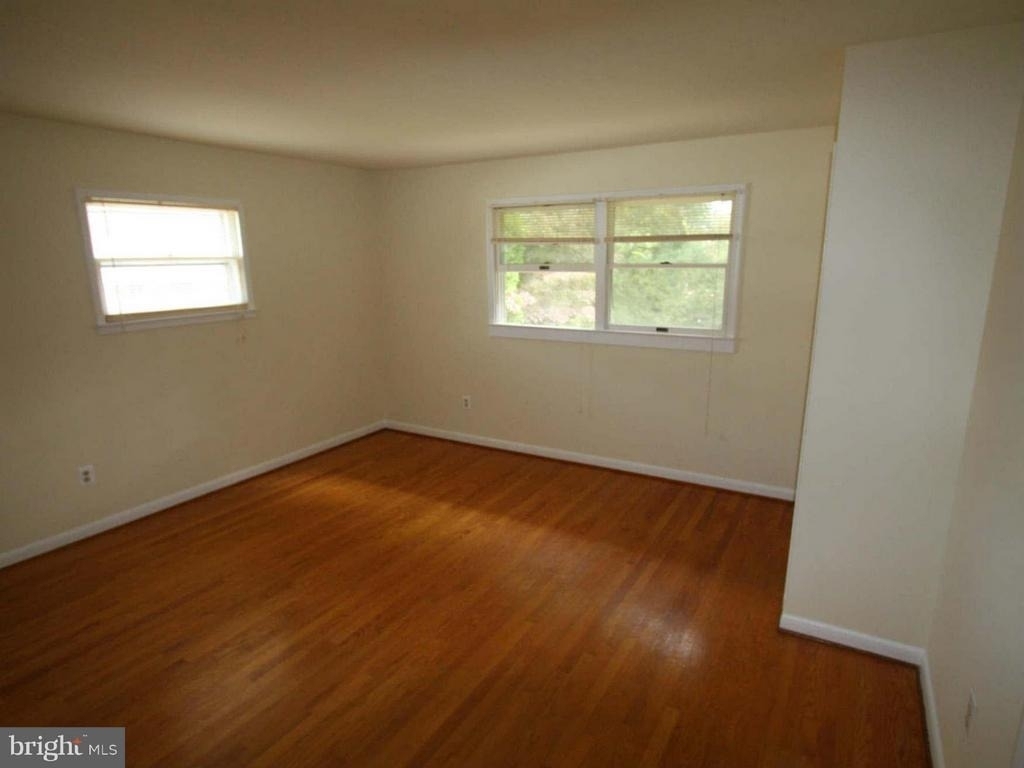 1103 Roberta Court - Photo 8