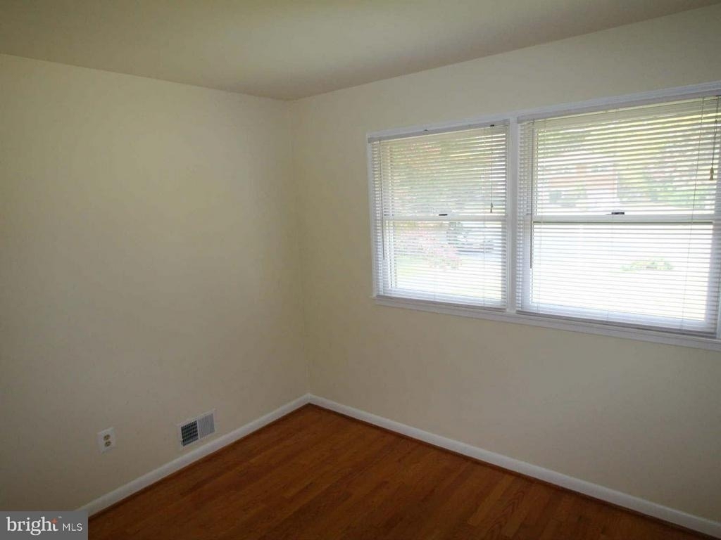 1103 Roberta Court - Photo 12