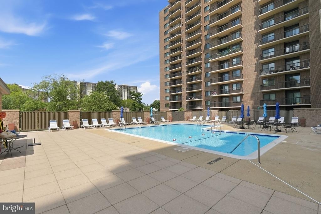 200 N Pickett Street - Photo 18