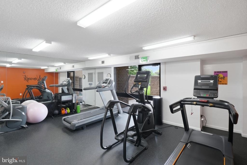 200 N Pickett Street - Photo 15