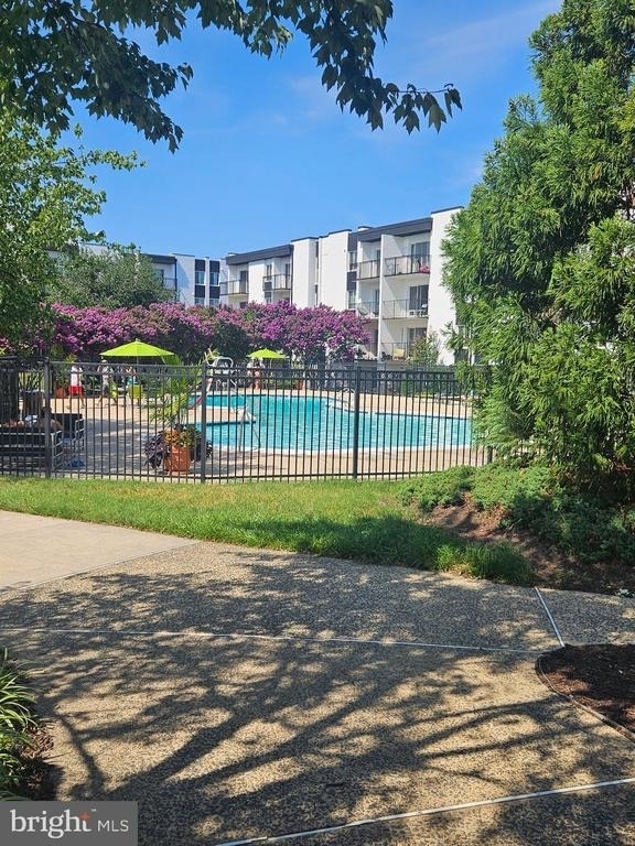 16 S Van Dorn Street - Photo 1