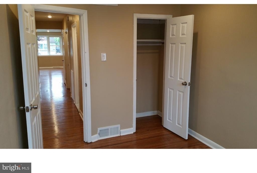 9960 Woodfern Road - Photo 10