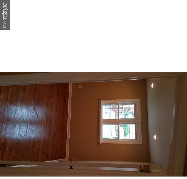 9960 Woodfern Road - Photo 11