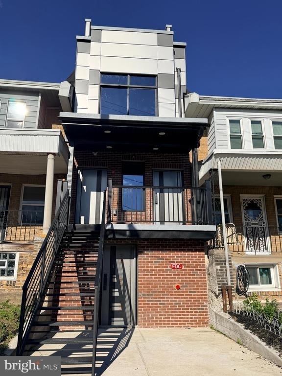 1015 N 45th Street - Photo 0