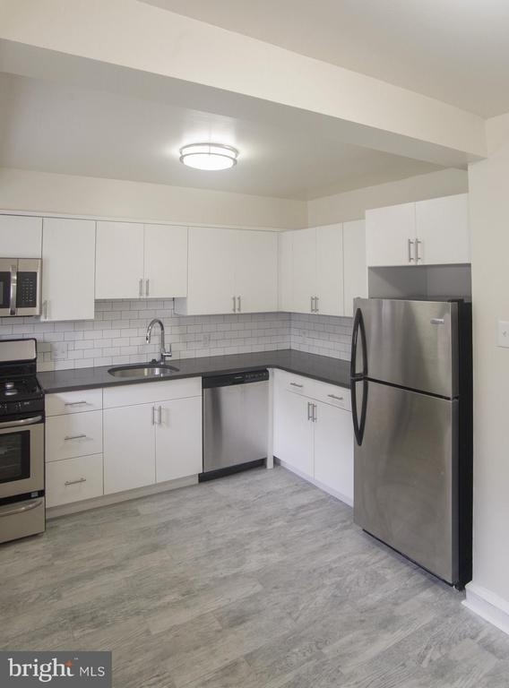 353-57 W Mount Airy Avenue - Photo 6