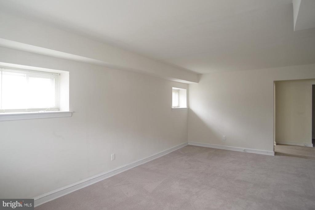 353-57 W Mount Airy Avenue - Photo 2