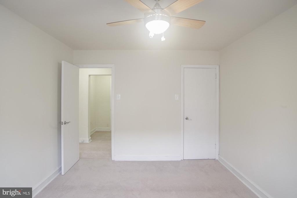 353-57 W Mount Airy Avenue - Photo 4