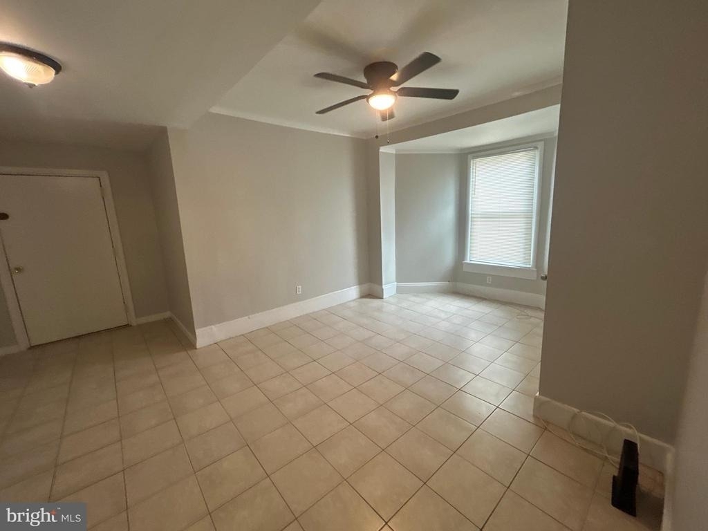 531 E Brinton Street - Photo 2