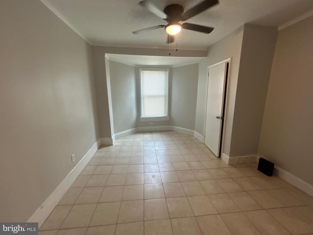 531 E Brinton Street - Photo 3
