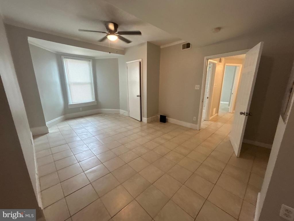 531 E Brinton Street - Photo 6