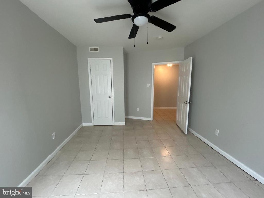 531 E Brinton Street - Photo 8