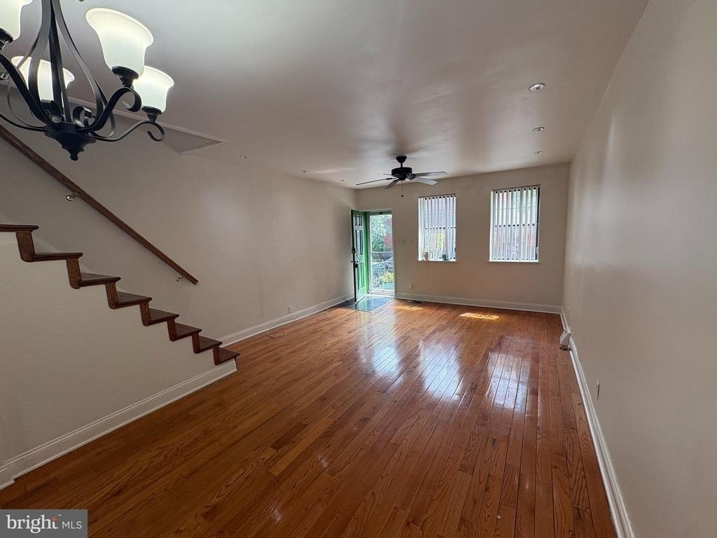 2122 S Hicks Street - Photo 1