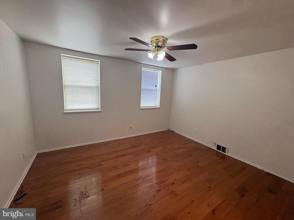 2122 S Hicks Street - Photo 5