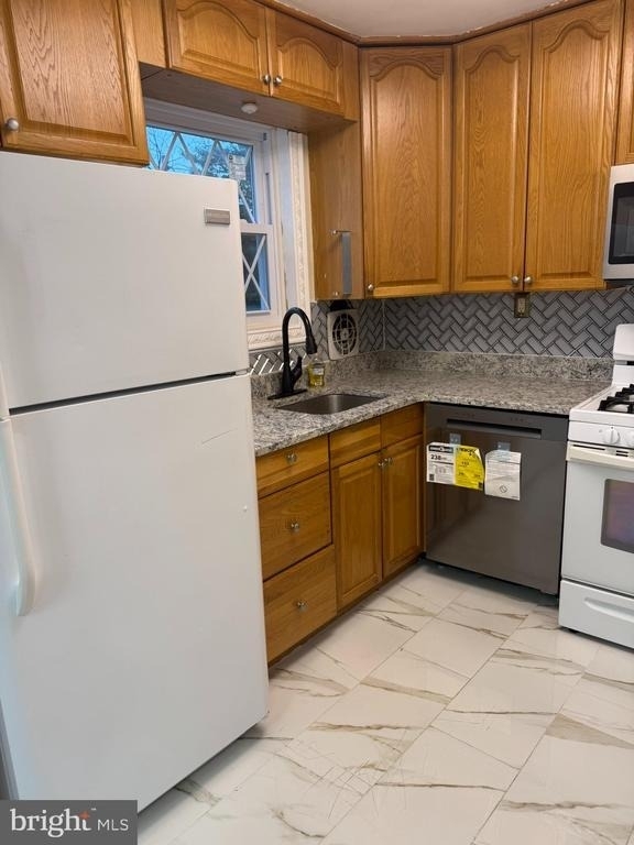 3658 Genesee Drive - Photo 31