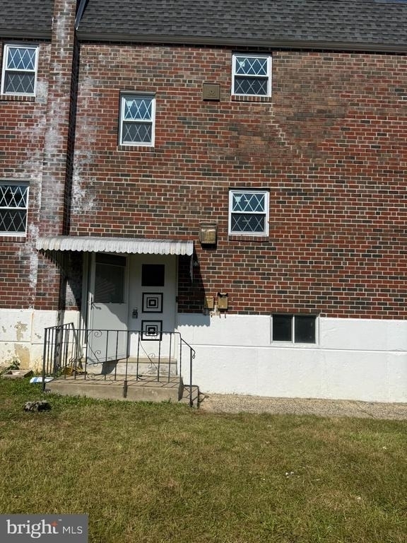 3658 Genesee Drive - Photo 3