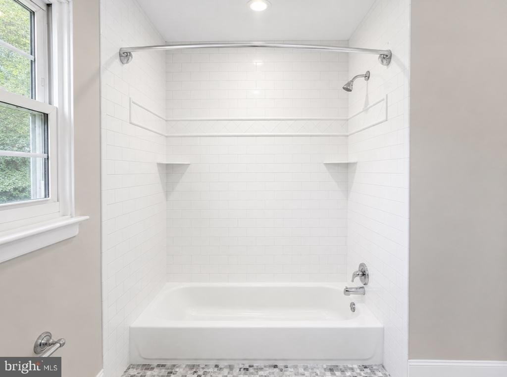 256 W Beidler Road - Photo 23
