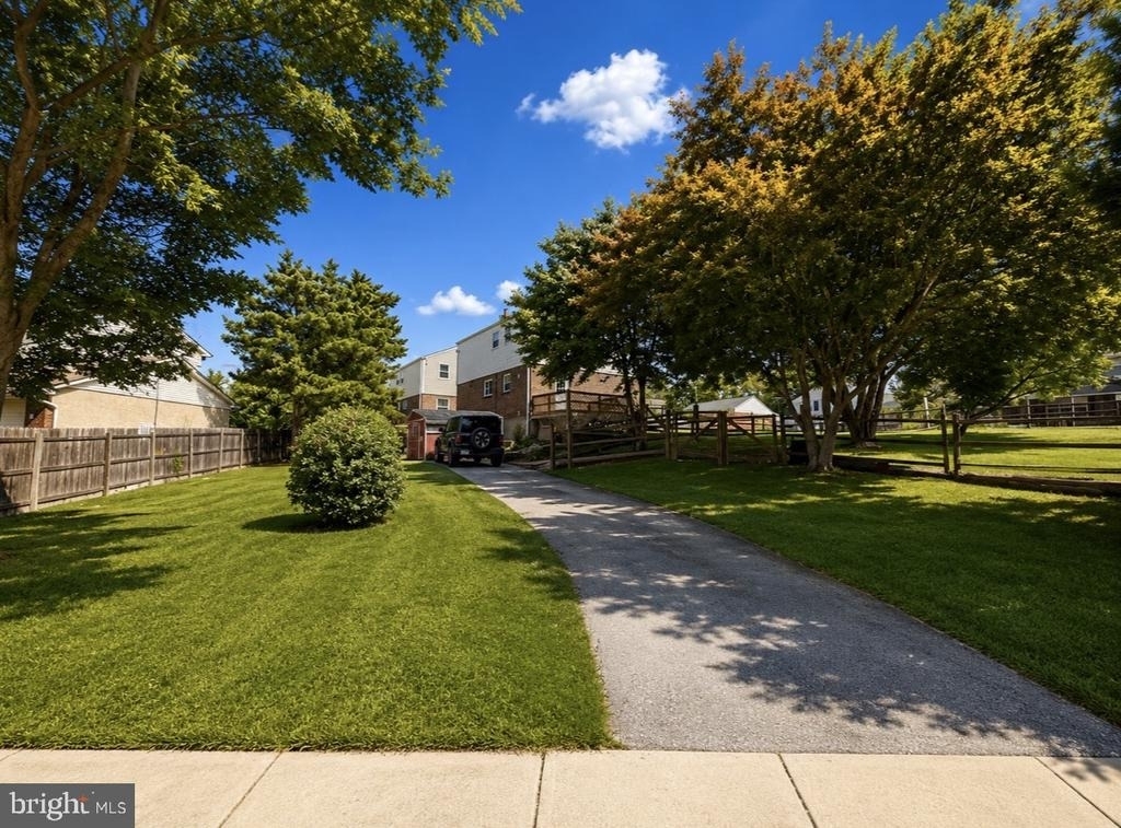 256 W Beidler Road - Photo 2