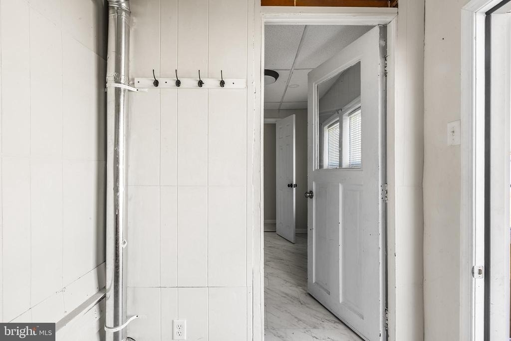 1001 W High Street - Photo 3