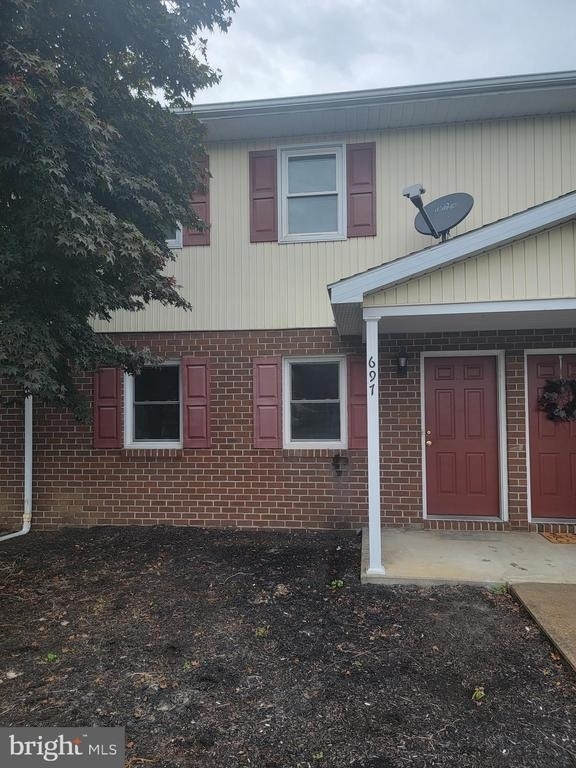 691 Center Drive - Photo 1