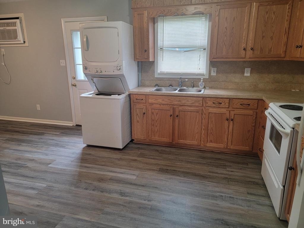 691 Center Drive - Photo 4