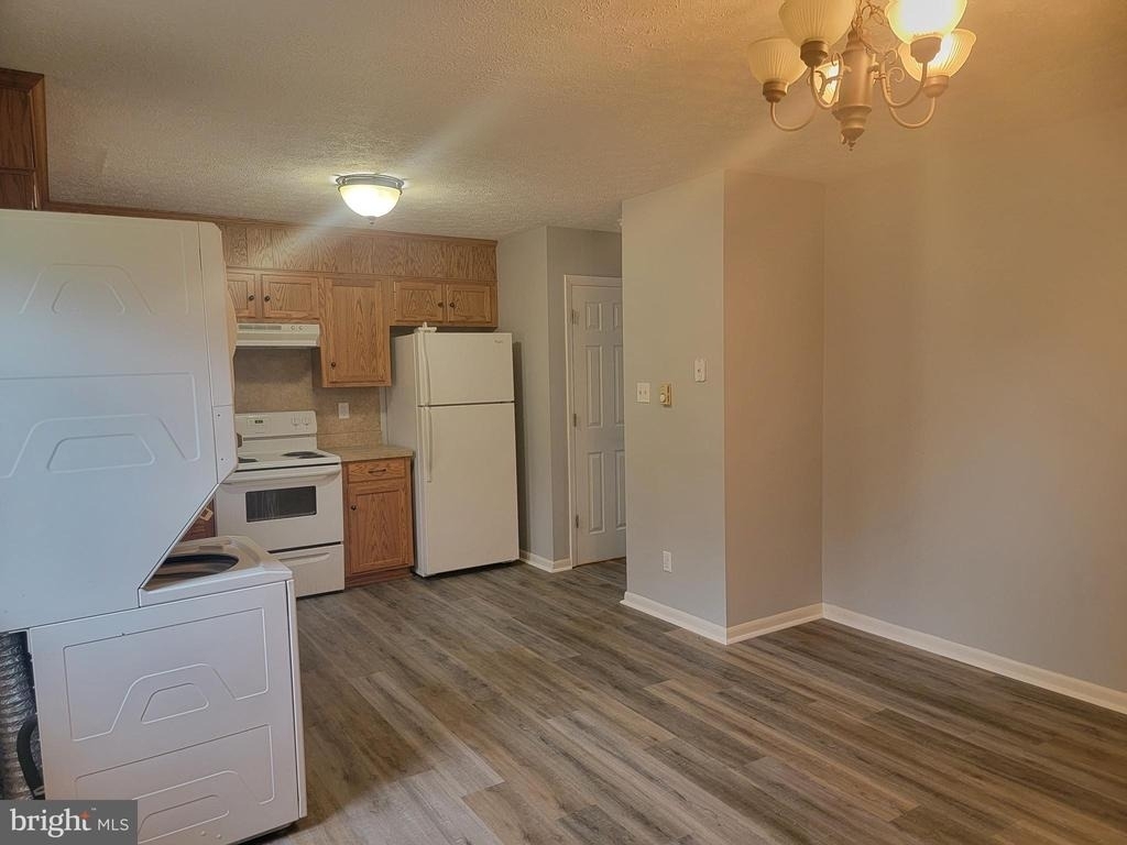 691 Center Drive - Photo 6