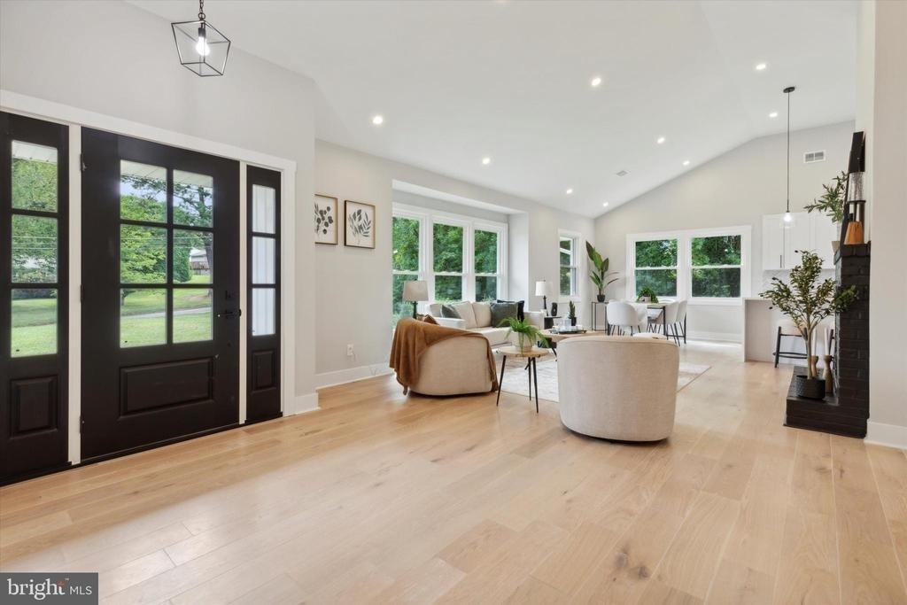 104 Furlong Avenue - Photo 4