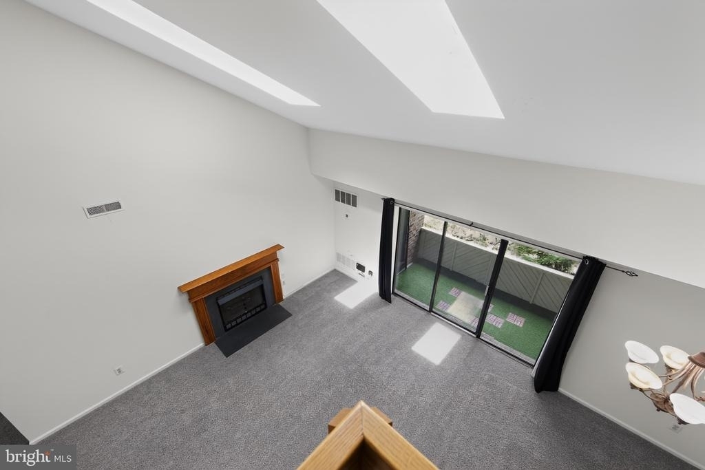 710 Mountainview Drive - Photo 4