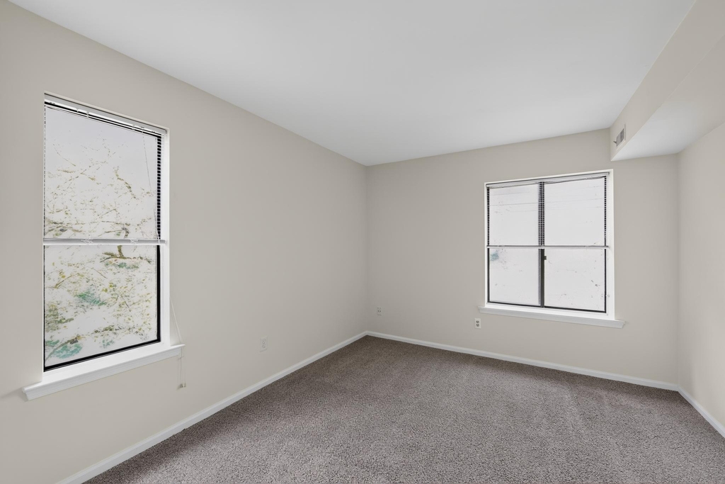 710 Mountainview Drive - Photo 11