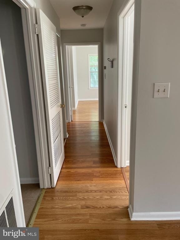 205 Salem Court - Photo 5