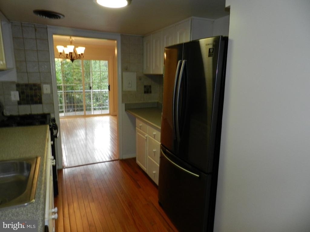 5956 Westchester Park Drive - Photo 4