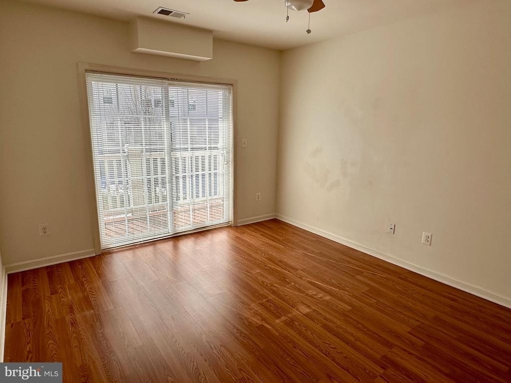 22928 Spicebush Drive - Photo 8
