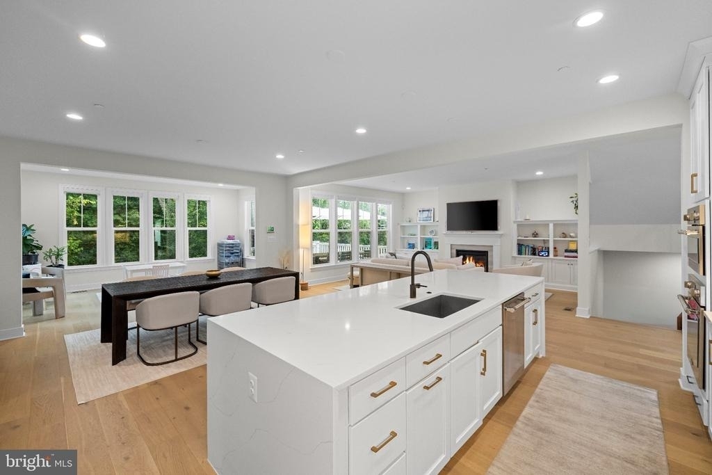 9501 Wildoak Drive - Photo 13
