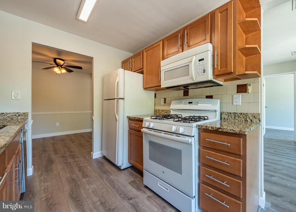 8723 Hayshed Lane - Photo 5